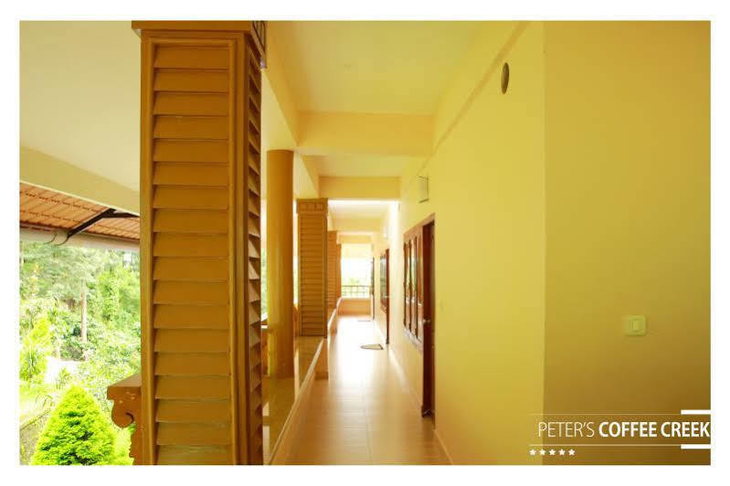 Peter'S Coffee Creek Nature Resort Meppādi Extérieur photo